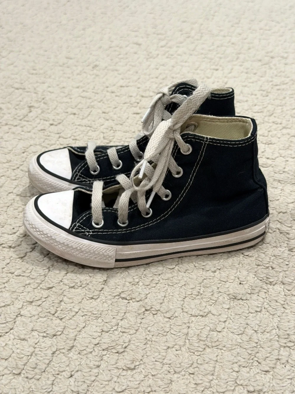 Kids High Top Converse Sneakers Size 12.5